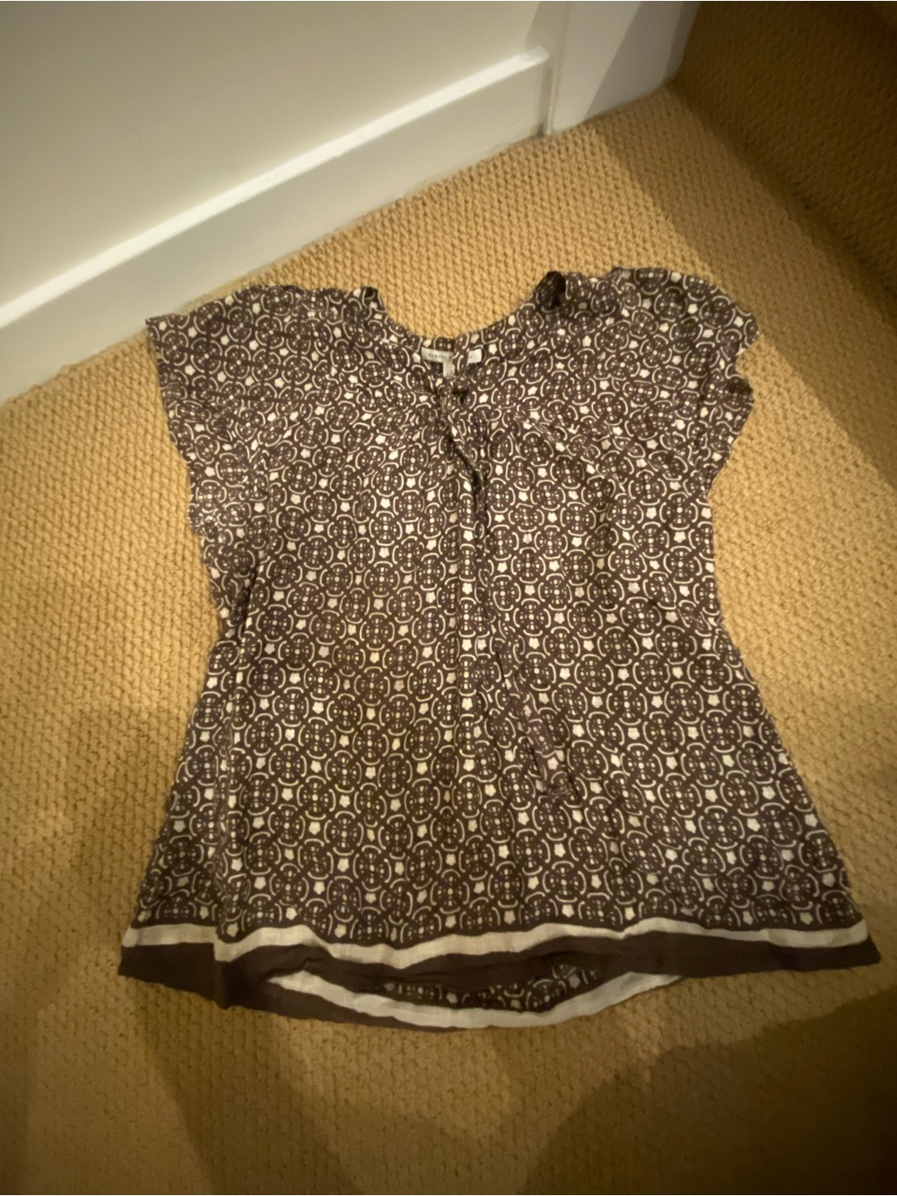 Banana Republic Patterned Brown Short-Sleeve Tie-Front Blouse